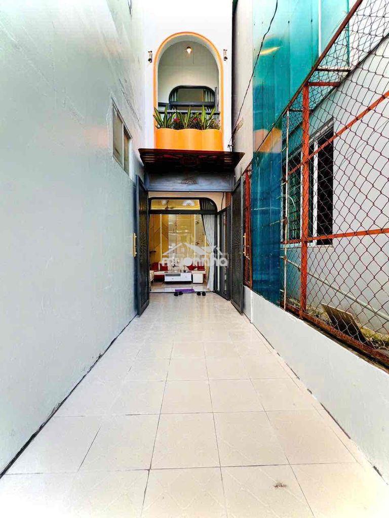 Siêu phẩm ngay chợ phạm văn bạch diện tích 70.3 m trệt lầu 4 pn 4wc - Ảnh 2
