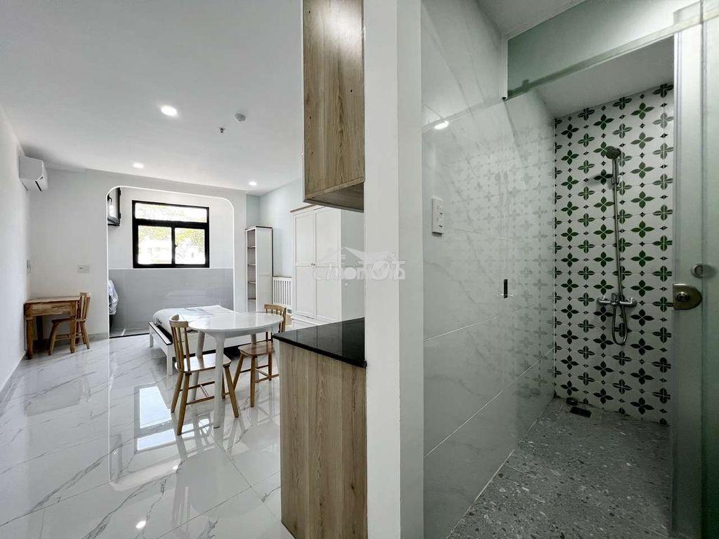Studio cửa sổ giặt riêng thang máy ngay sân bay - Ảnh 2