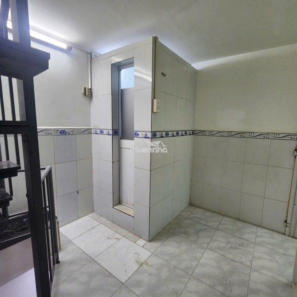 Nhà hẻm lạc long quân q11 - Ảnh 3