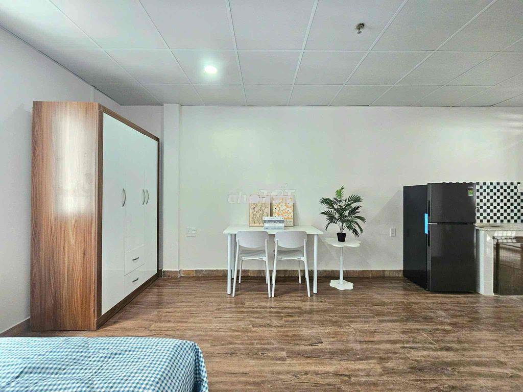 Studio siêu thoáng rộng full nội thất mặt tiền đường nguyễn thị thập - Ảnh 4