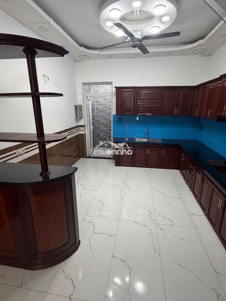 Bán nhà 4 x 18m 4 lầu như hình _ hẻm xe tải 1/ đường bờ bao tân thắng - Ảnh 3