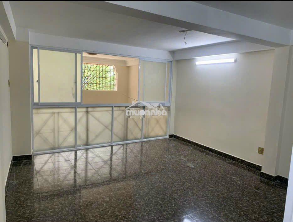 4.5x15m, nhà nguyên căn hxh hà tôn quyền, 3 lầu, 3pn 3wc - Ảnh 4