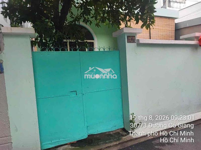 Nhà cũ, diện tích to cần bán
