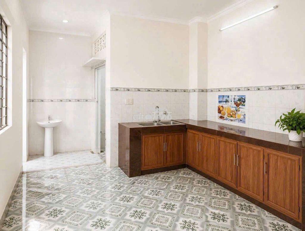 Bán nhà hẻm lê thị bạch cát,p.11,q.11,dt: 3,5 x 13 - 2 lầu 5 tỷ 2. - Ảnh 3