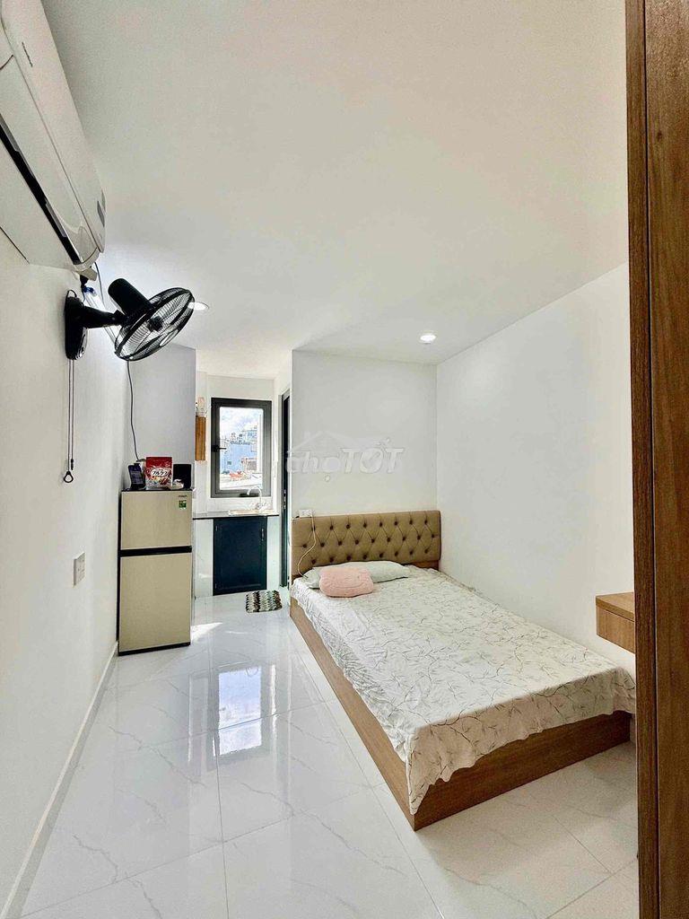Phòng studio mới full nội thất - thang máy