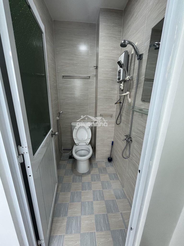 Phòng trọ đi bộ ueh nguyễn tri phương  - Ảnh 3