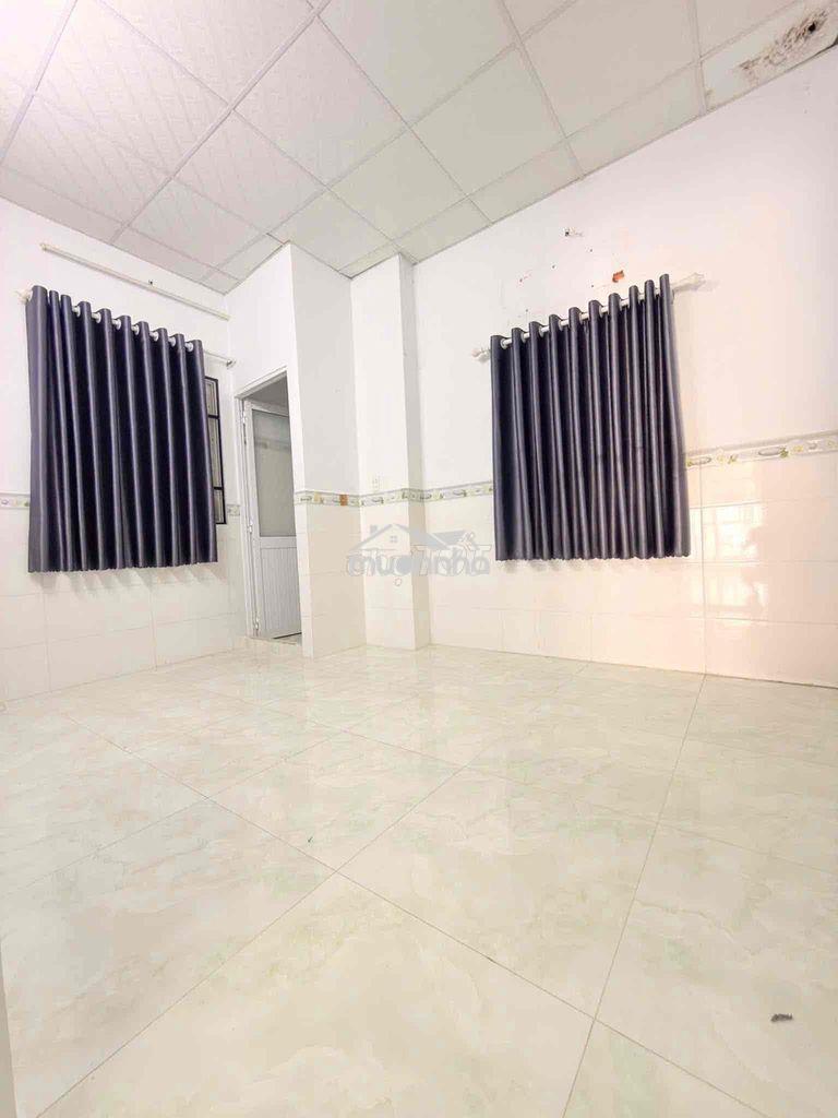 🏠 Nhà cho thuê hẻm hương quê công an xã bình hưng  đi vô hẻm xe 3 gác - Ảnh 4