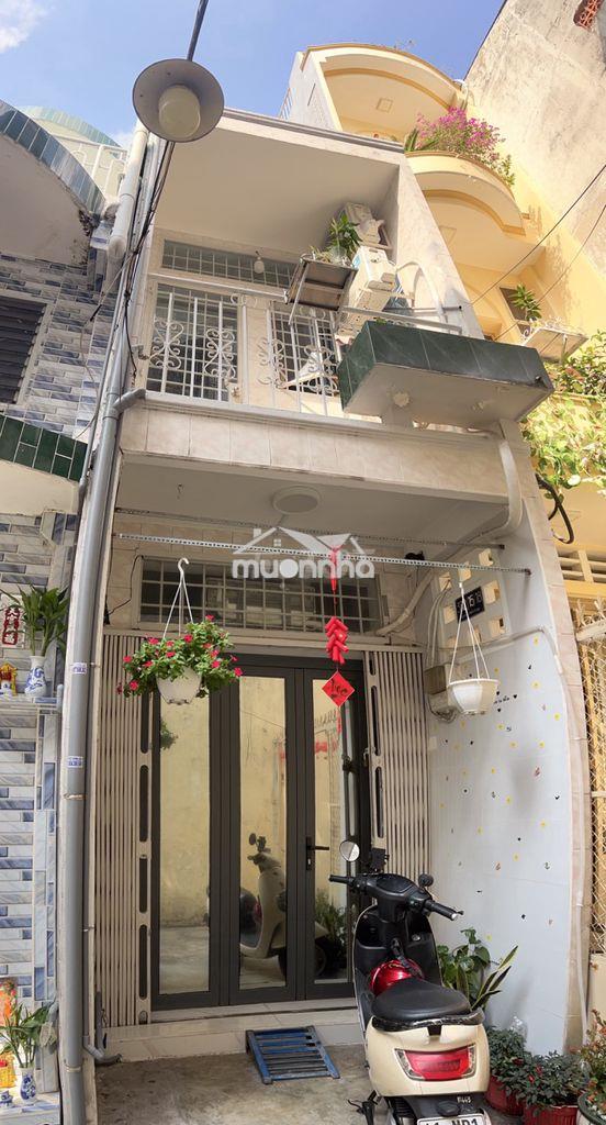 Nhà quận trung tâm sg cho thuê nguyên căn + nội thất. chính chủ