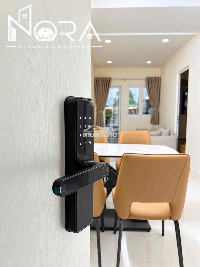 Căn hộ cao cấp 2 pn full nt máy giặt riêng ngay cách mạng tháng támmmm